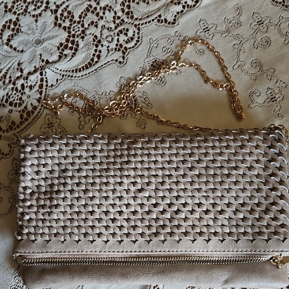 Elegant Tan Woven Clutch